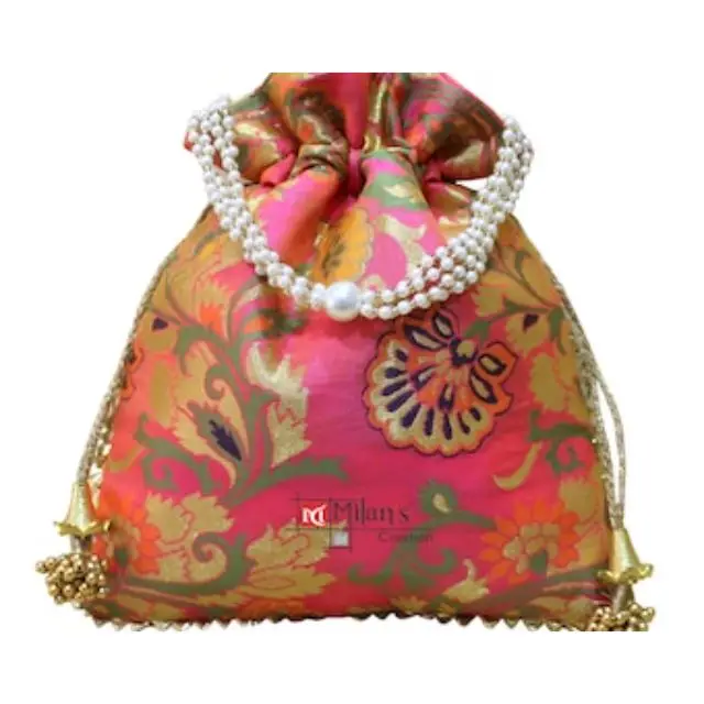 Женская винтажная сумка с вышивкой