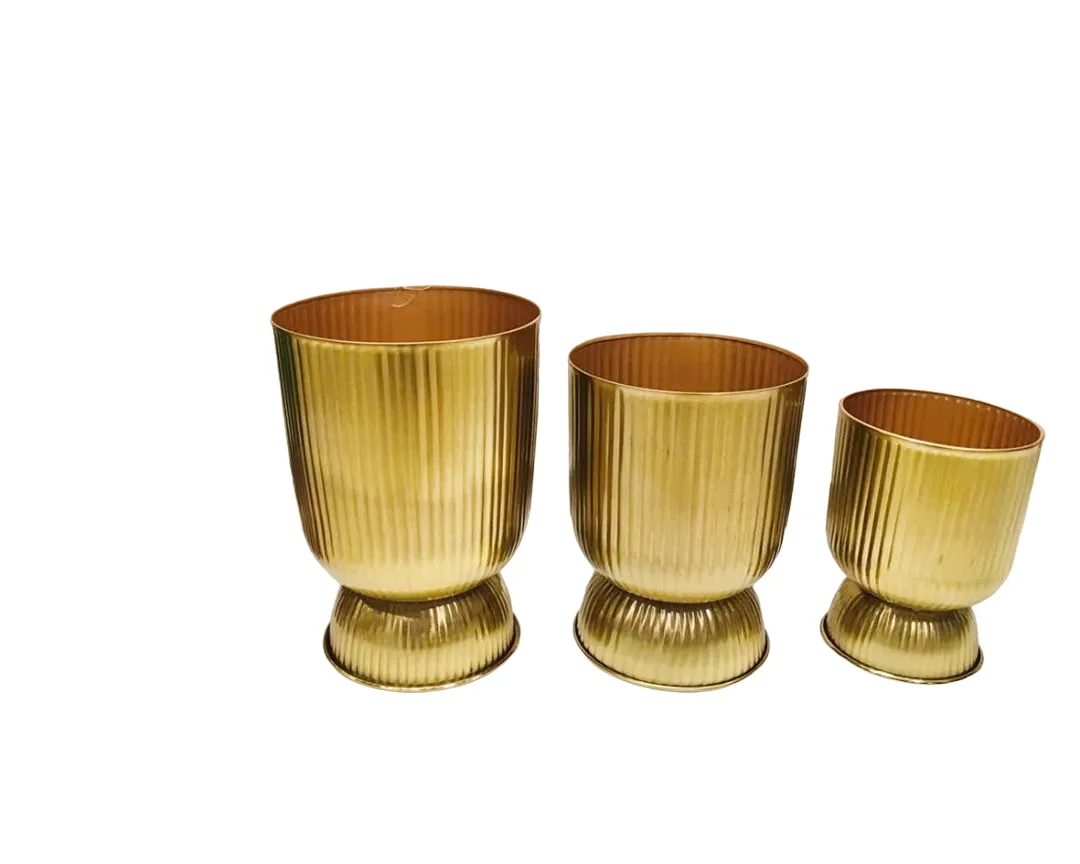 Set Of 3 Gold Plated Finished Planters Pot Handmade Durable Planter Pot For Indoor Livingroom Decor Usage In Wholesale Price