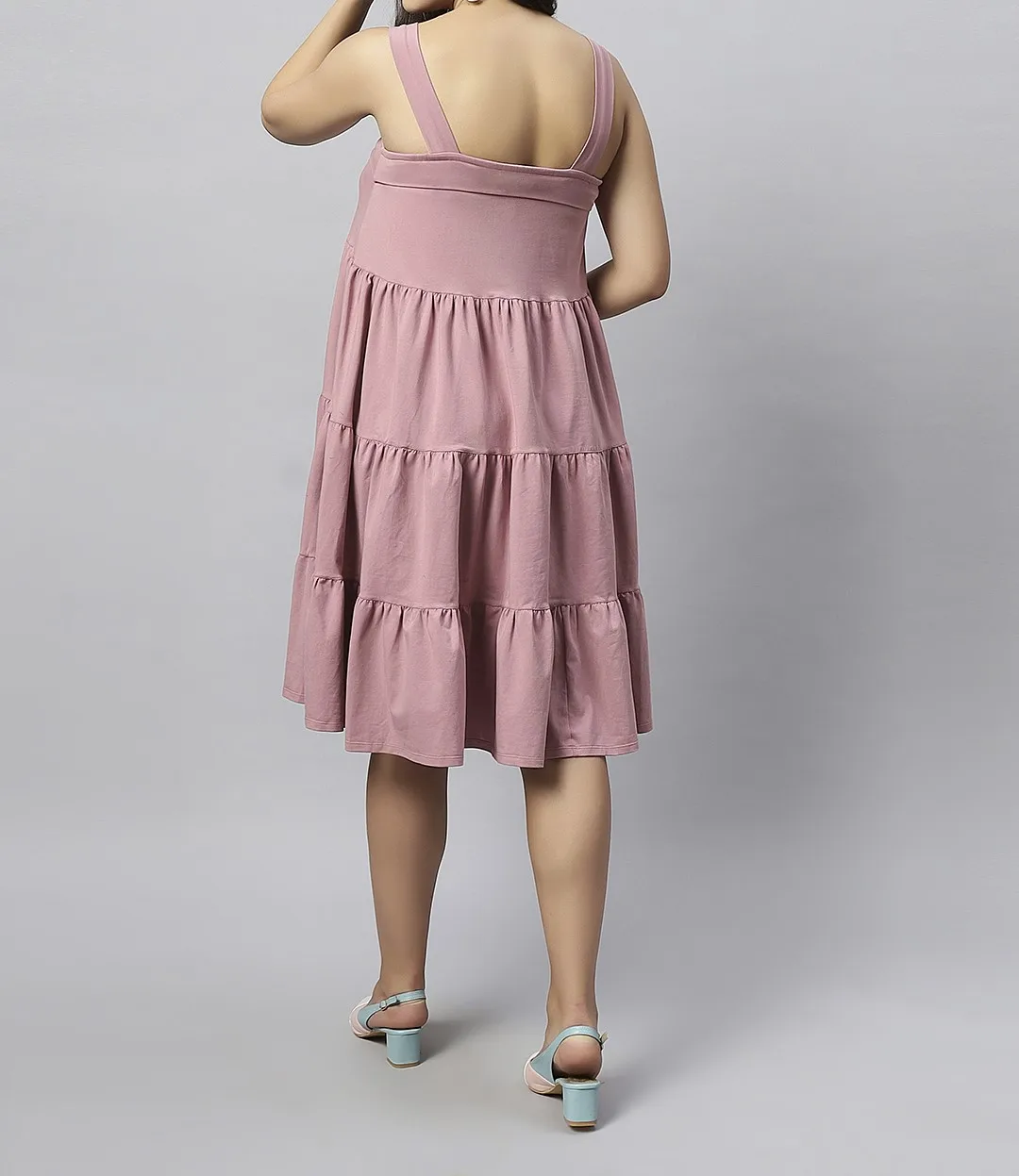 Latest Comfortable Knee-Length Maternity Dress with Frill Decoration Stretchable Beach Wear Plaid Pattern Breathable ODM Supply