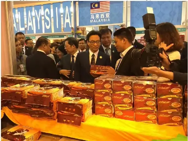 HOT HOT VIETNAMESE 3 IN 1 COFFEE BEST VIETNAM MIXED COFFEE FROM PROFESSIONAL MANUFACTURER BEST PRICE FOR WHOLESALE AN THAI CAFE