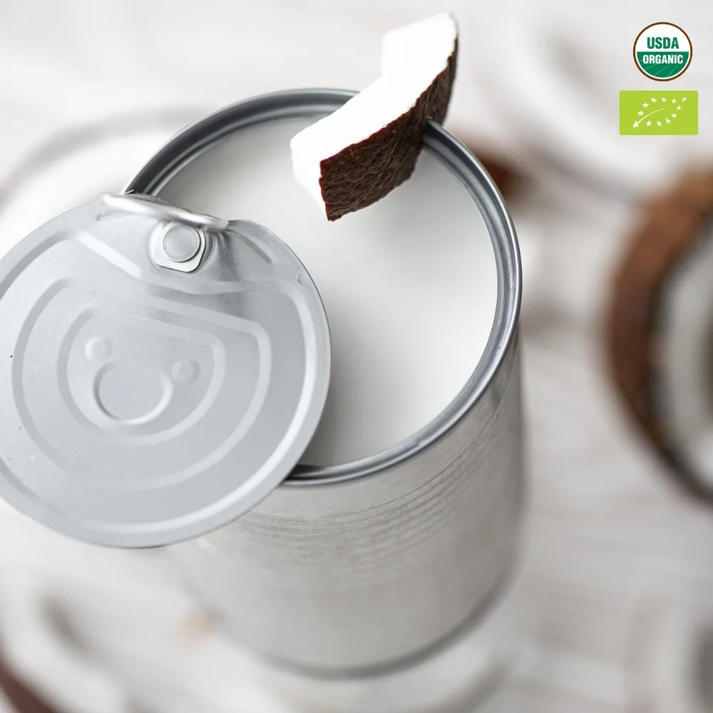 RICH & CREAMY CANNED COCONUT MILK / PERFECT FOR COOKING & HEALTHY LIFESTYLE / LOW WHOLESALE PRICES GUARANTEED / MADE IN VIETNAM