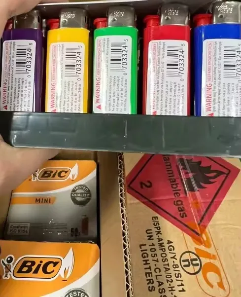 BIC газовые зажигалки J25 J26 лоток 50 шт. Классическая одноразовая Зажигалка Франция J6 оптом