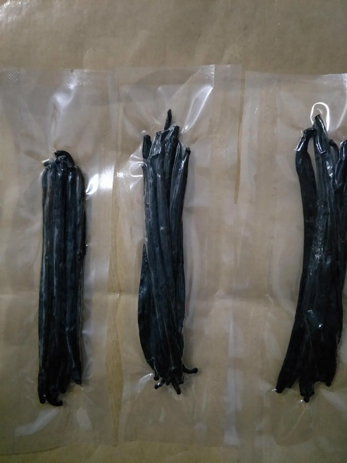 Buy Best Quality Vanilla Beans Available at cheap price