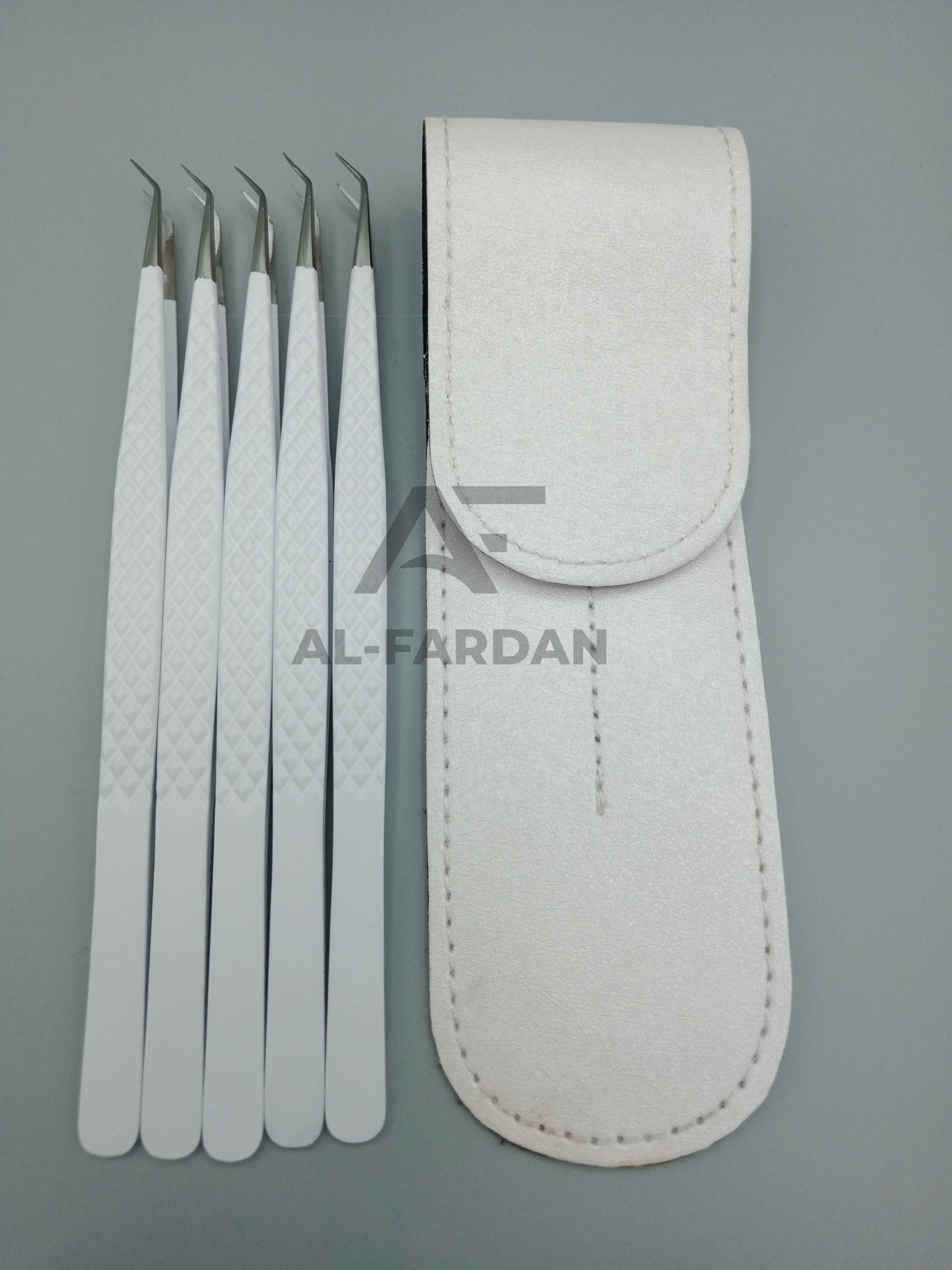 Diamond Grip White Color Powder Coated Skinny 14 Cm long 45 Degree Eyelash Extension Tweezers Solid Stainless Steel