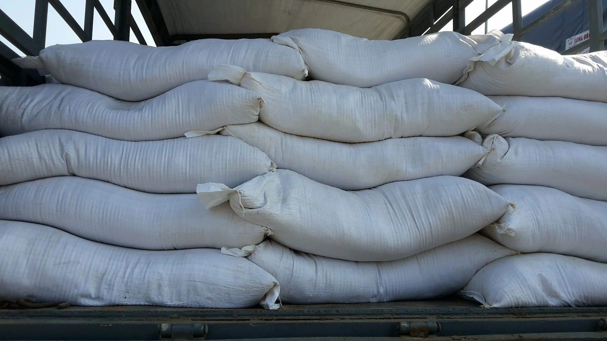 BEST PRICE BEER MEAL RESIDUE/ DRIED BREWERS GRAINS - BREWERS YEAST POWDER FOR ANIMAL FEED - Jolie ( whatsapp +84902679738)