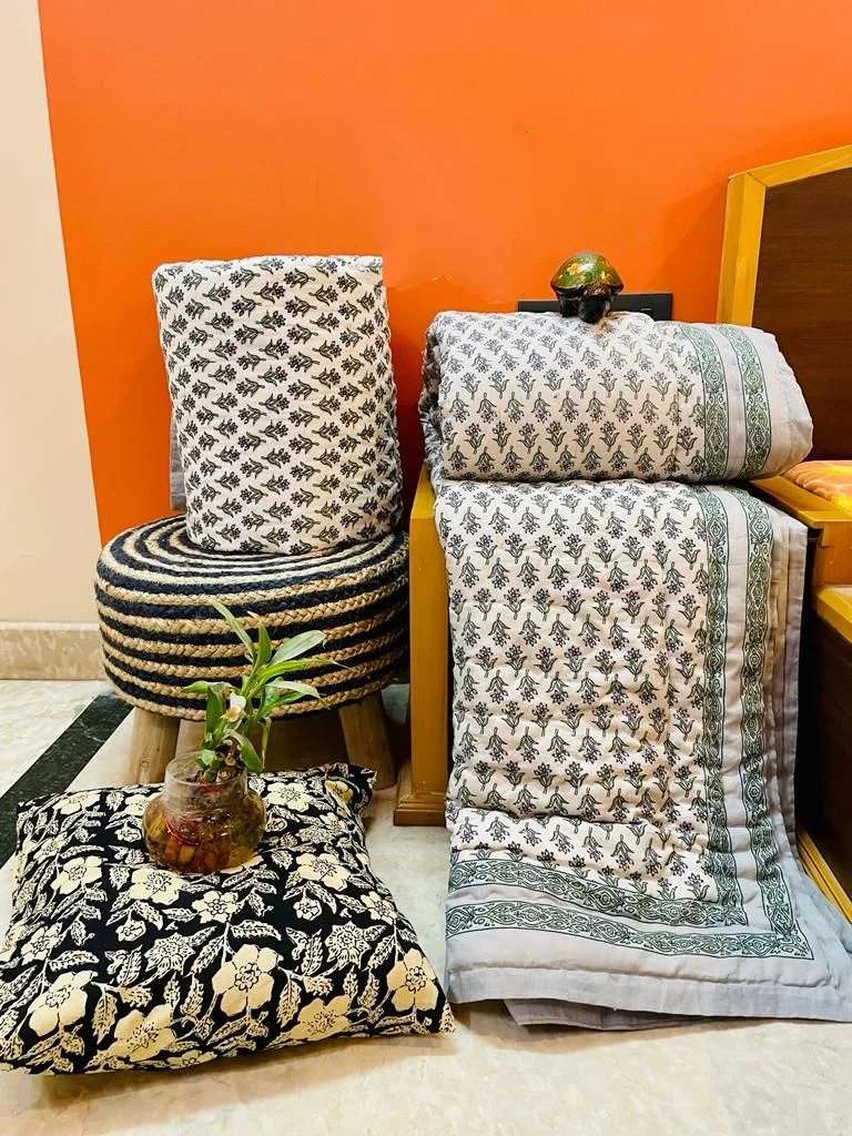 Односпальное одеяло ручной работы на заказ с наволочками 16x16 дюймов из чистого хлопка яркого цвета красивым принтом