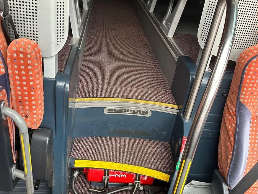 Used 2005 COACH Neoplan N 516S HDH L bus for sale zhongtong bus minibus used bus