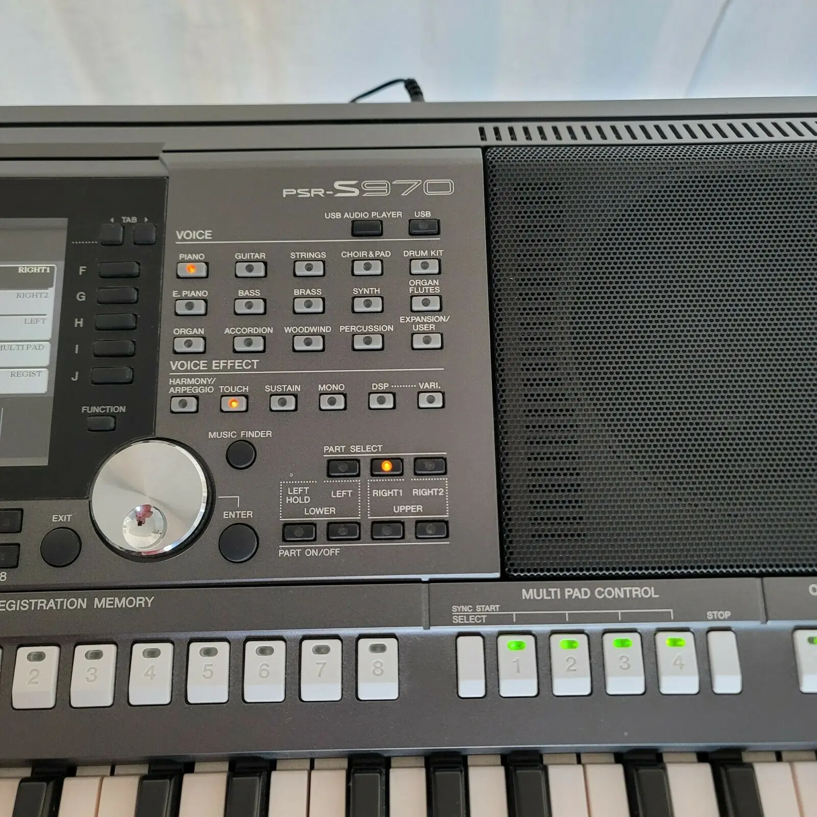 ORIGINAL NEW psr s970 S Series keyboards 76 Keys Speakers