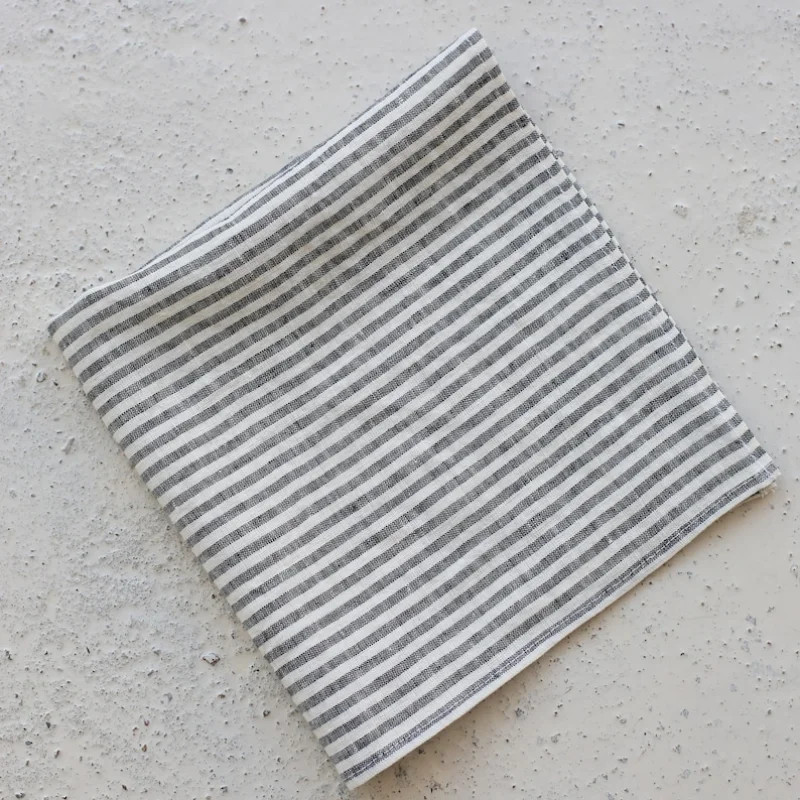 Nature Linen Fabric Placemats Thick Linen Woven Placemats for Dining Table Machine Washable Placemats Double Layer