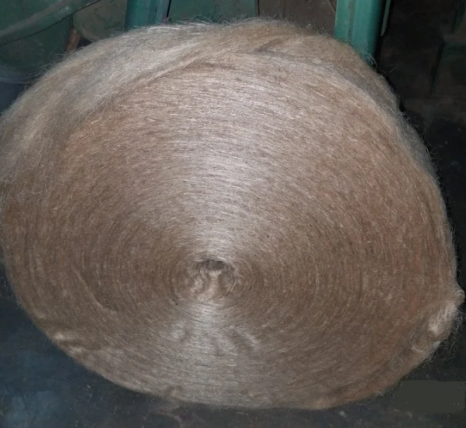New Products Eco-friendly Wholesale Price Average Quality 100% Natural Uncut Jute Fiber Sliver Roll Factory Direct Supply