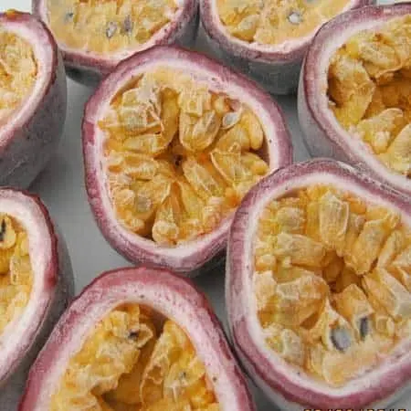 TW6 Best Option Convenient Half Cut Passion Fruit IQF Frozen  For Export