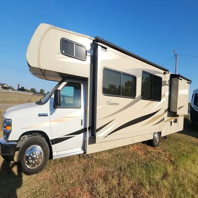 Luxury Offroad Motorhome Camper Trailer Flat Top Triple Bunk Caravan With Slide Out Kitchen Lightweight and Heavy Duty