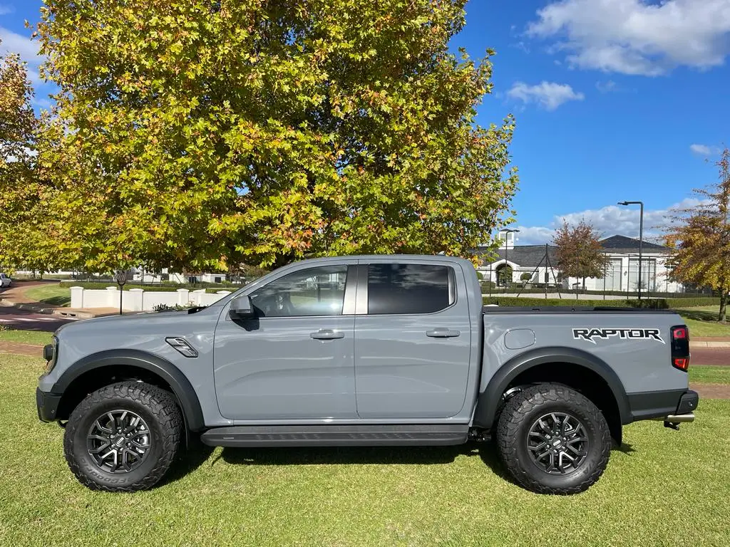 USED 2023 Ford Ranger Raptor 3.0 Eco Boost V6 Twin Turbo  available Right hand drive. Left Hand Drive