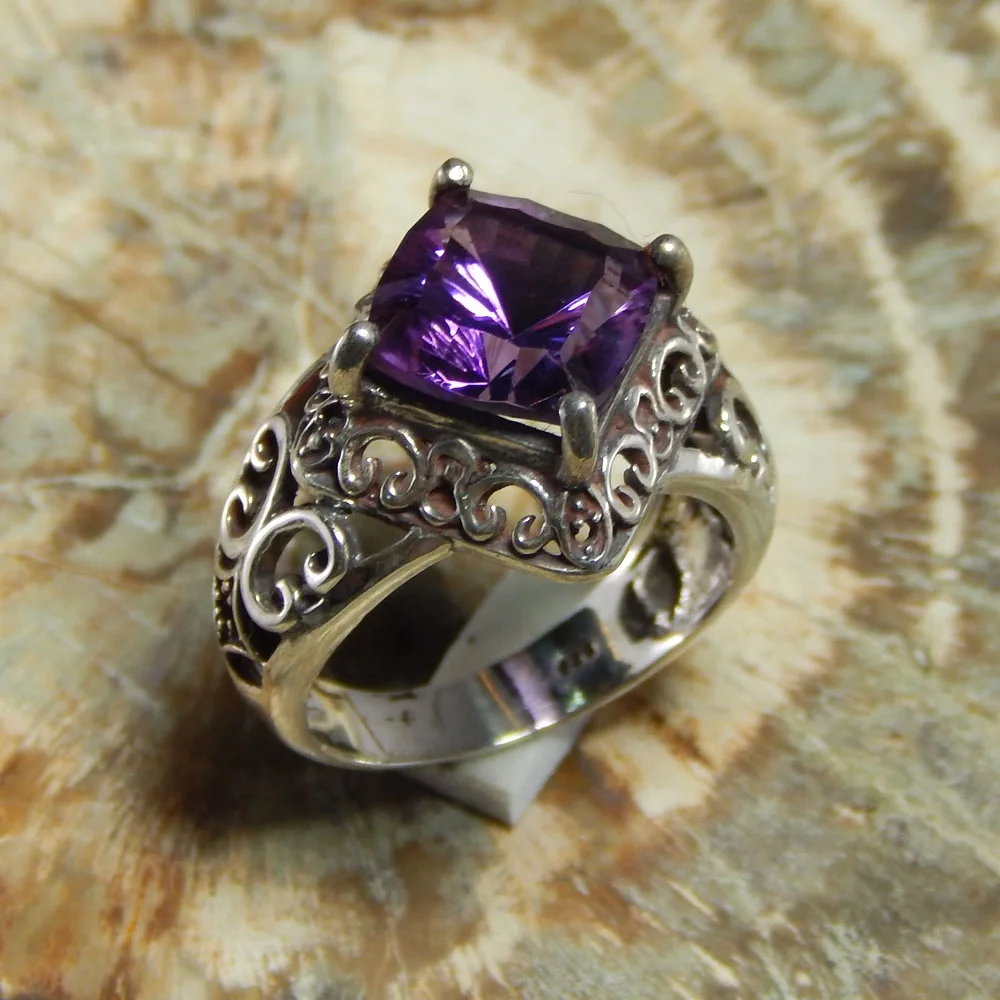 Vintage Emerald Cut Purple Amethyst Silver Ring 925 Solid Sterling Silver Ring Cushion Cut  Amethyst Gemstone Ring For Woman