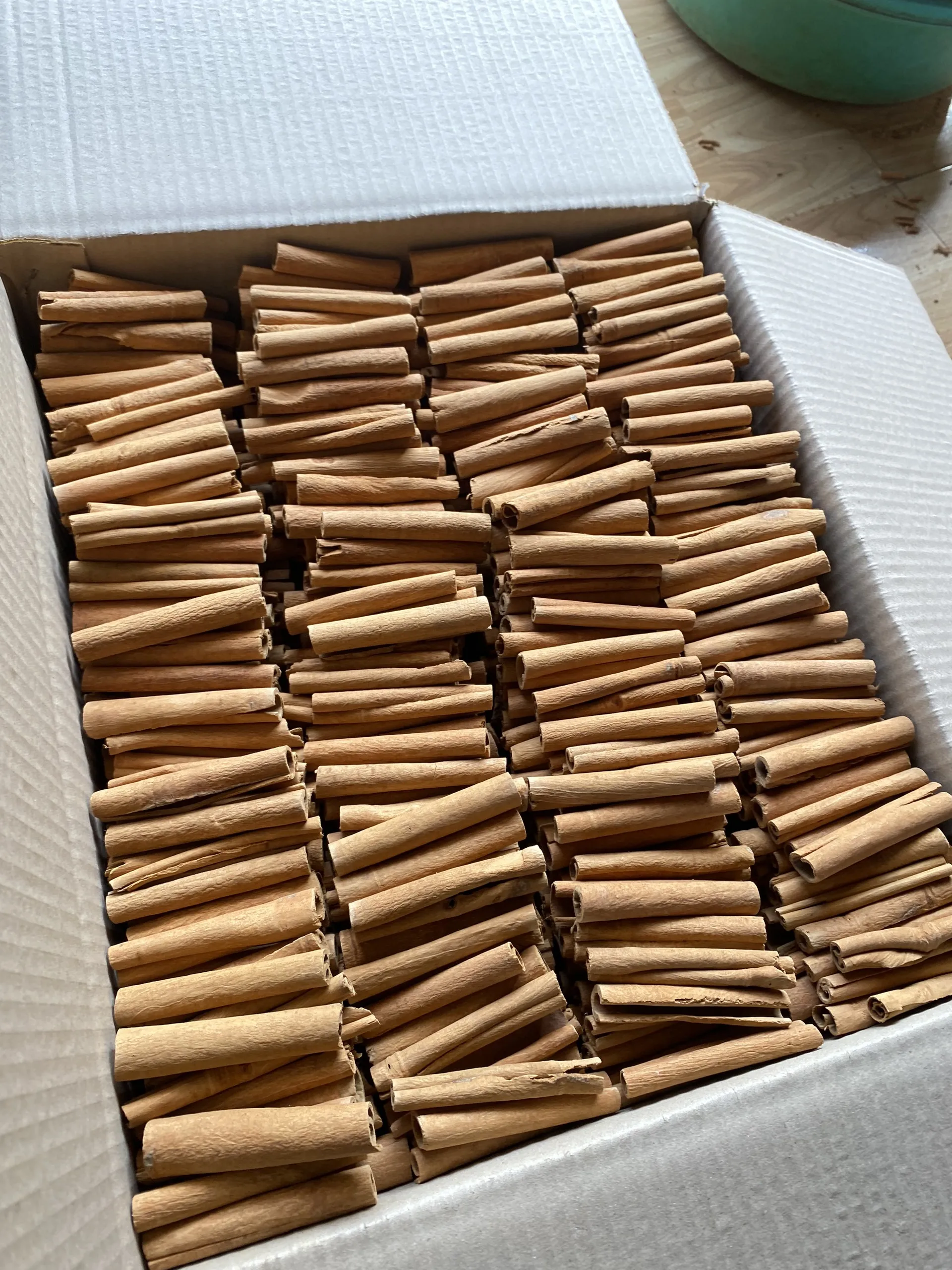 New Crop Indonesia Cinnamon Sticks Single Herbs & Spices Supplied by Vietnam High Quality Cassia Sticks