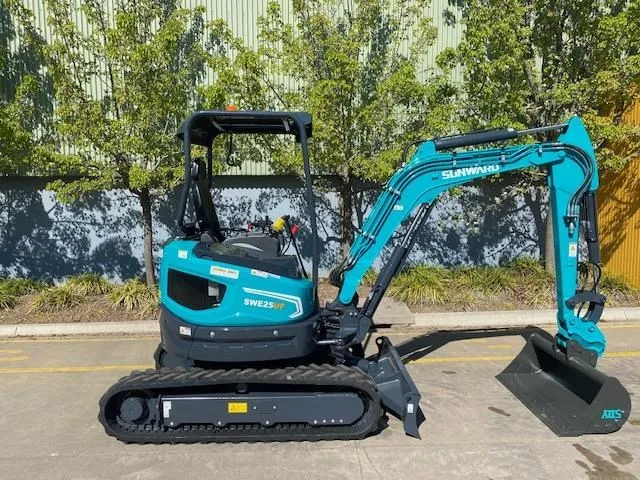 2 5 тонн Sunward SWE25UF мини-экскаватор гусеничного типа готов в наличии