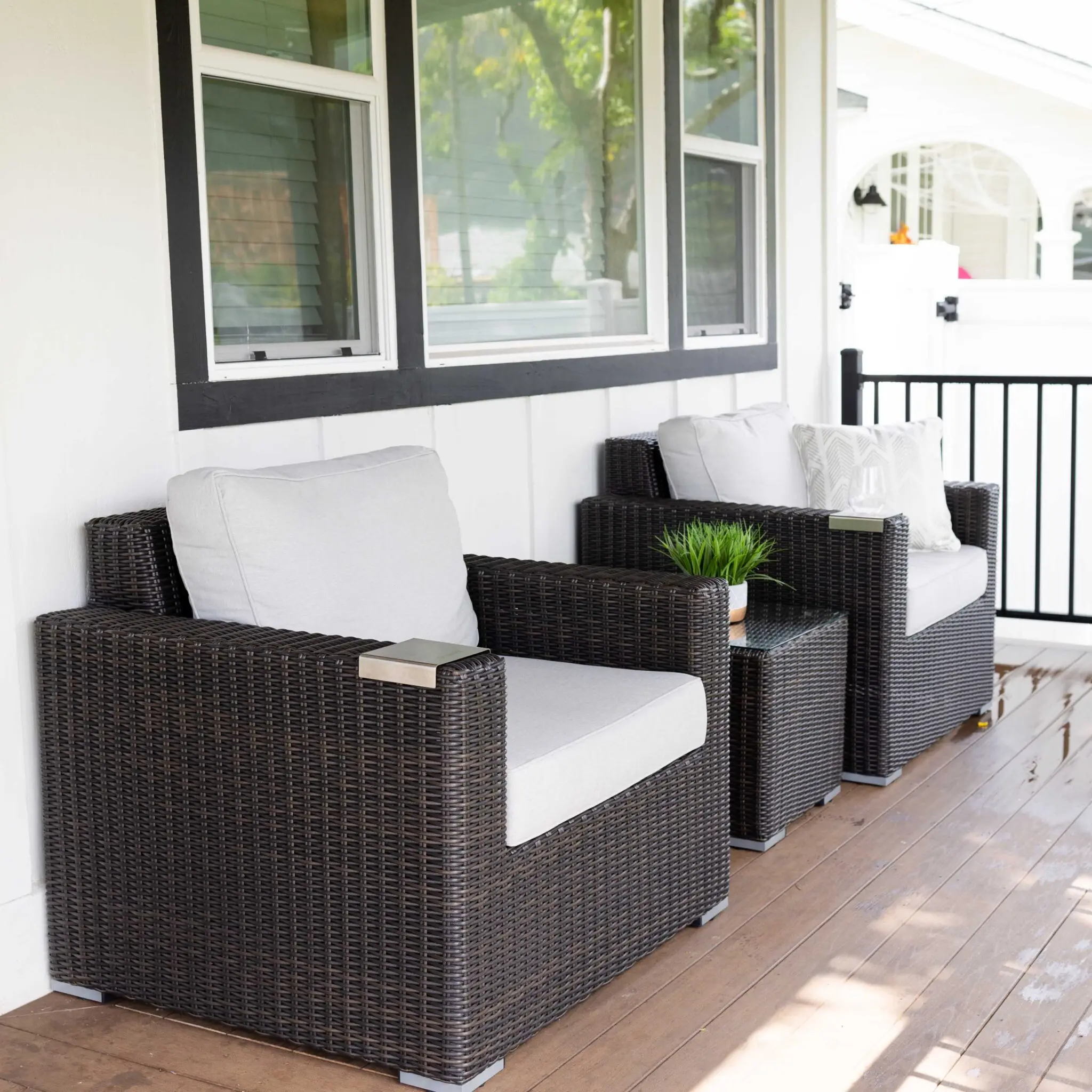 Poly Rattan Garden Furniture Rattan Set Coffee Shop Tables and Chairs