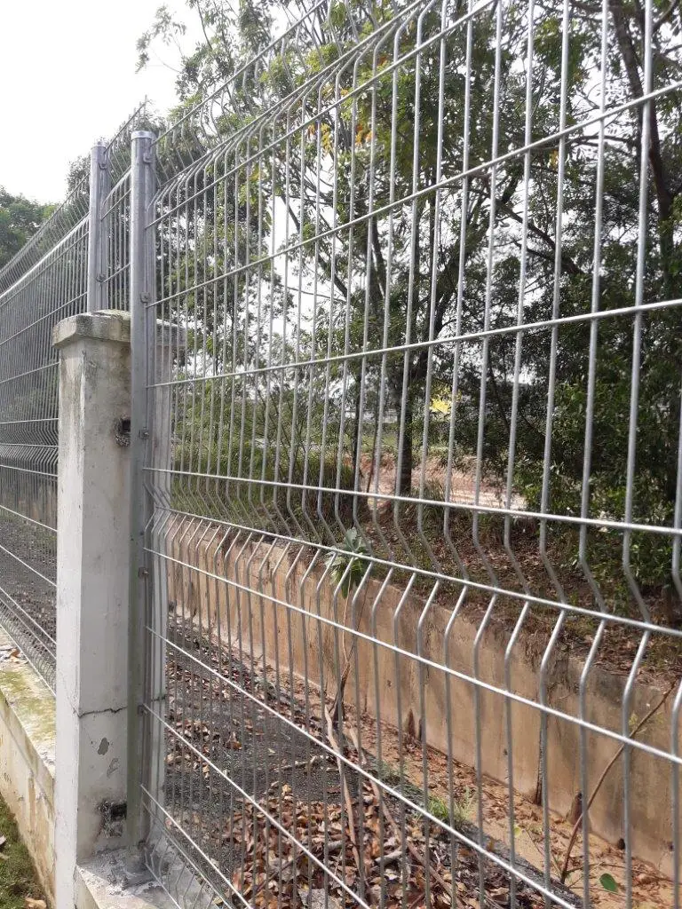 Galvanized Hot-Dipped Galvanized Powder Coating Heavy Duty Metal 3d Welded Wire Mesh Fence Panel With Pole and Post For School G