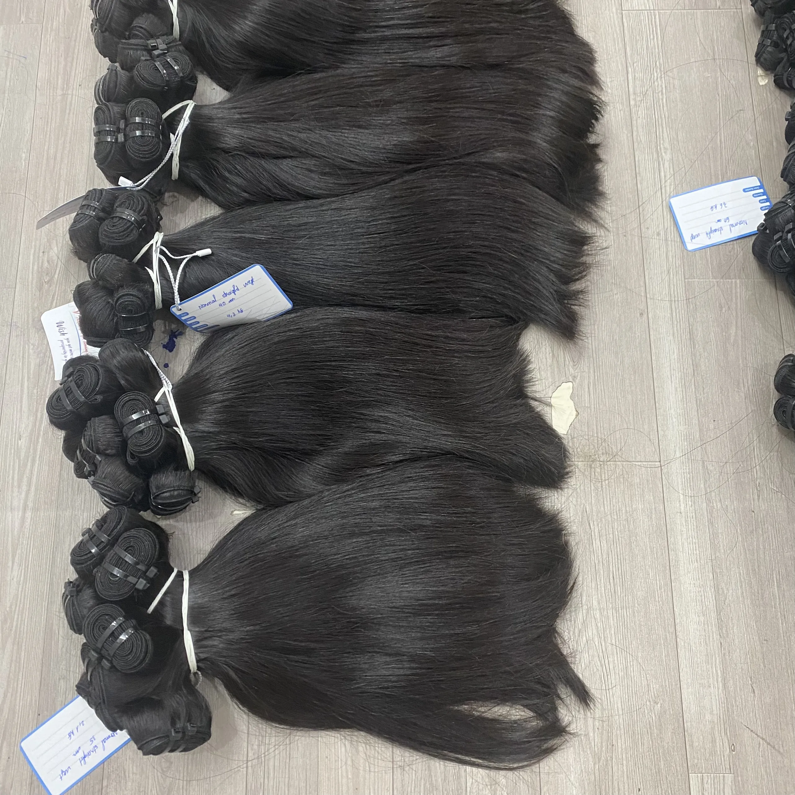 hot selling factory wholesale price no tangle no shedding remy human hair vietnamese raw hair color