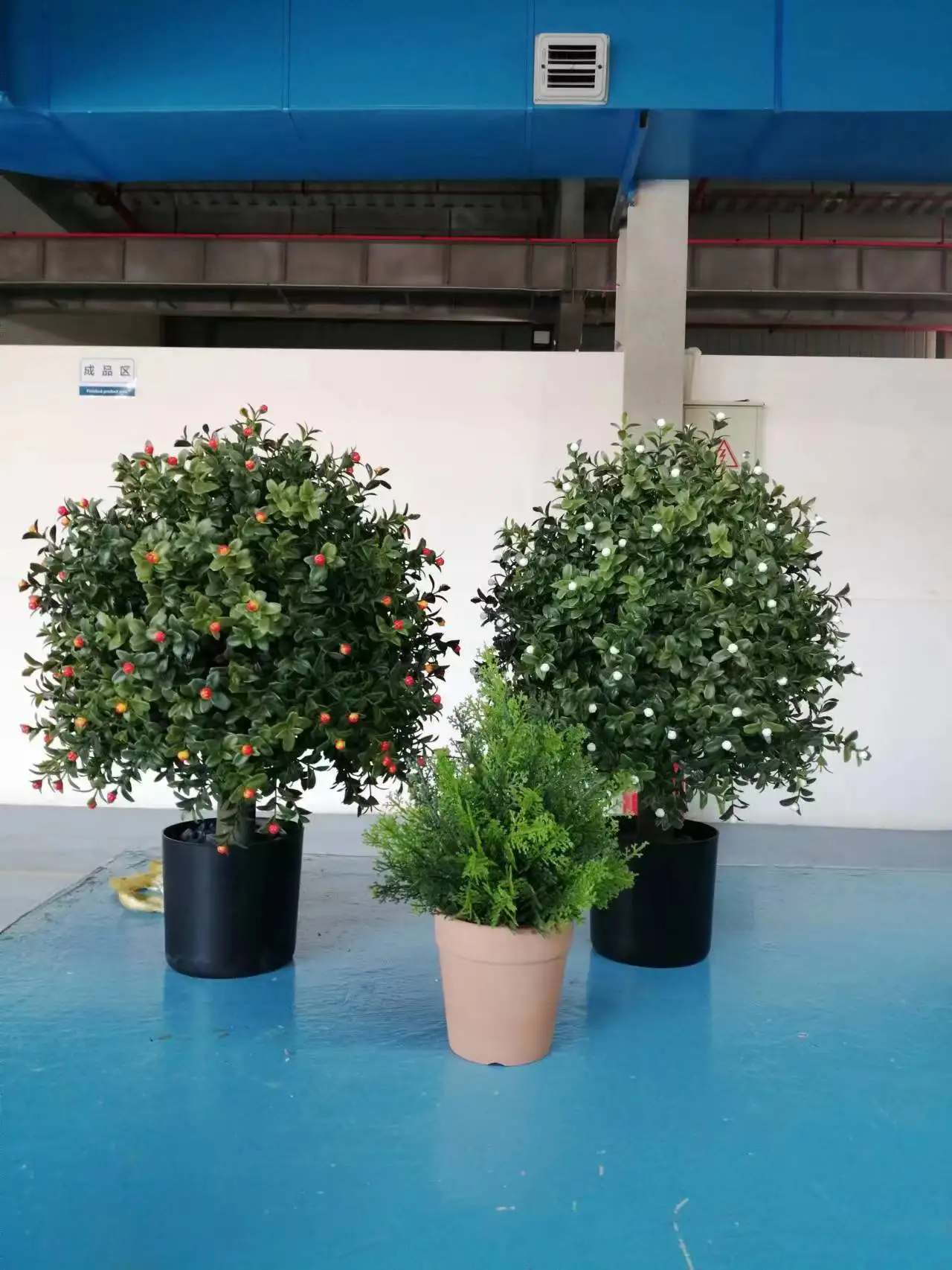 Factory Directly Good Quality 45cm Artificial Ivy Hedge Greenery- Potted plants with white pods