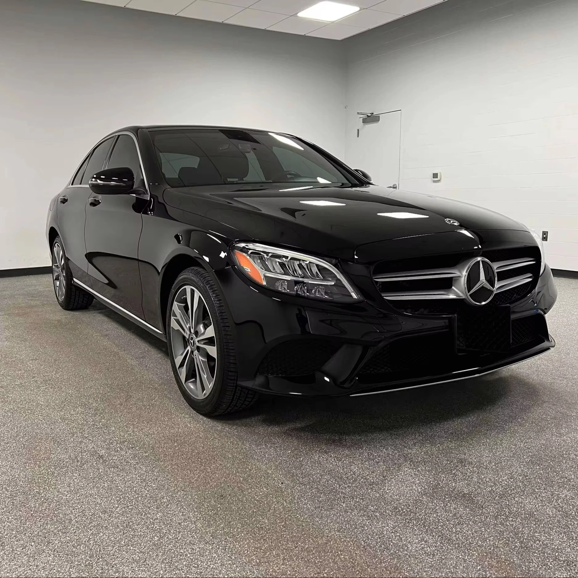 2019 Merce_des Ben_z C300 4matic AWD/доступна в продаже с малым пробегом бензиновым двигателем аккуратно Подержанный автомобиль и без аварий