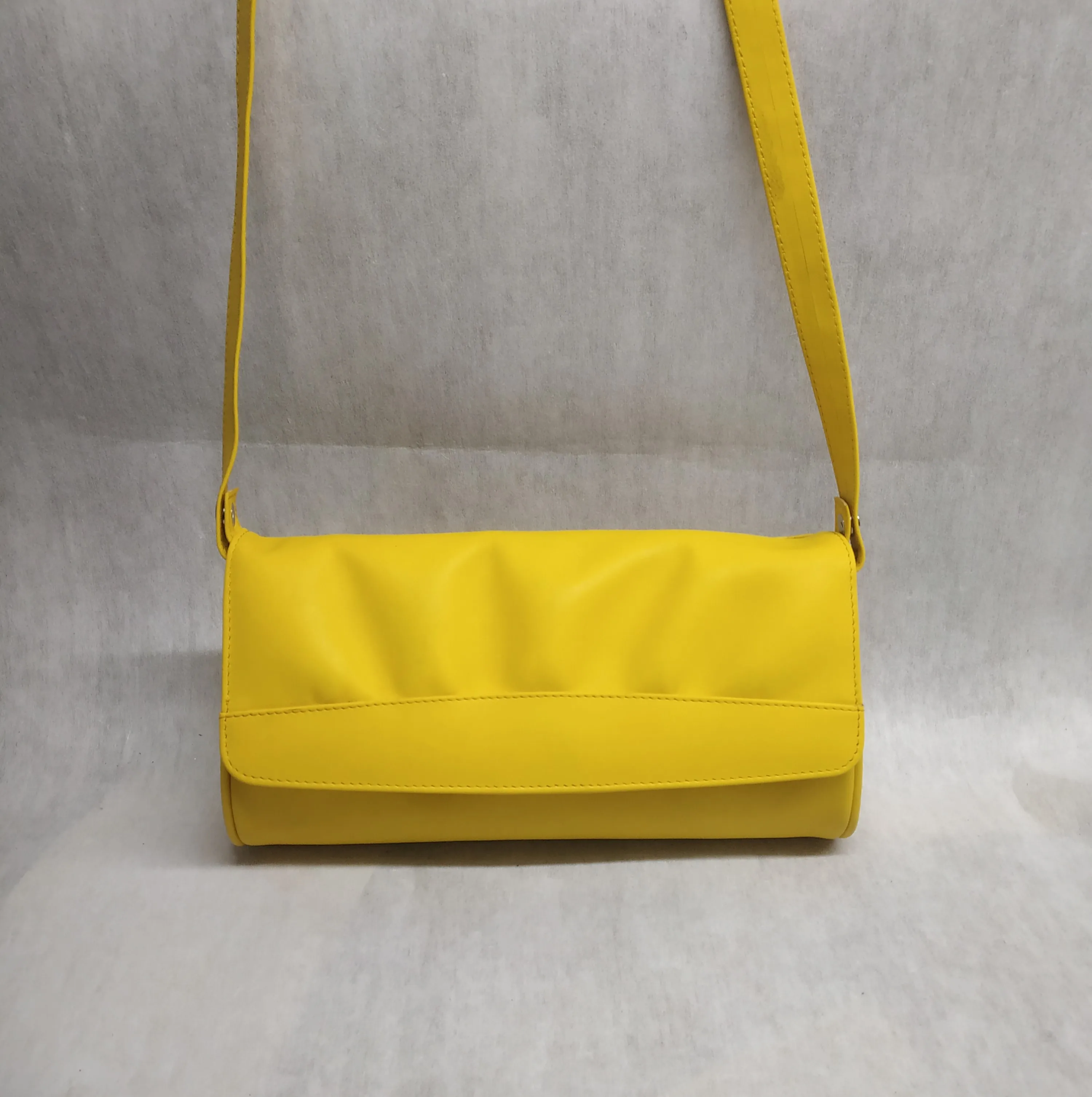 Popular Latest Single Arm Shoulder Sling Cloud Bag Real Soft Leather Feminine Girls Clutch Easy Return Custom logo Sale Cheap