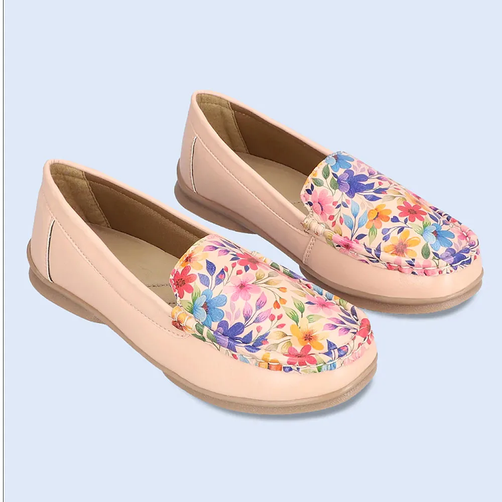 2024 High Quality Comfortable Casual Outdoor Wear Loafer Shoes for Women Printed PU Synthetic Leather round Toe Soft TPR Outsole