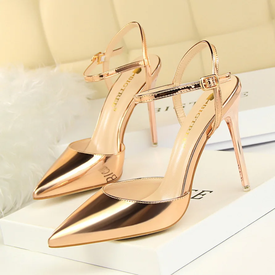 New Products Big Size Pointed Sexy Girl Party Shoes Europe Fasion Women Shoes Lady Shoes