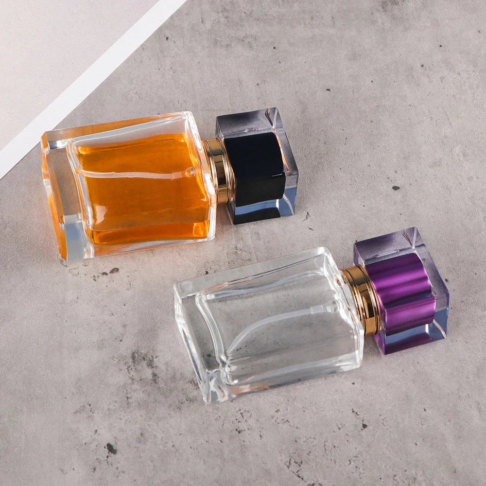Wholesale 30ml 50 ml 75ml 100ml Empty Luxury Flat Square Spray Fragrance Parfum Bottle Black Refillable Perfume Glass Bottle