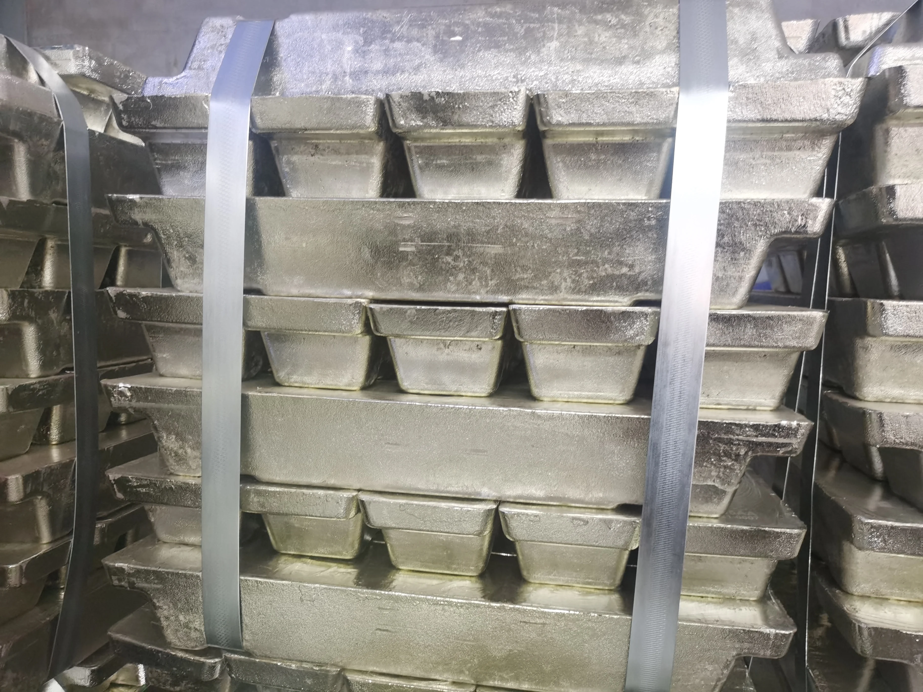  Pure Tin Ingot Cheap Price Big Stock for Sale 99.9% 99.95% 99.99%