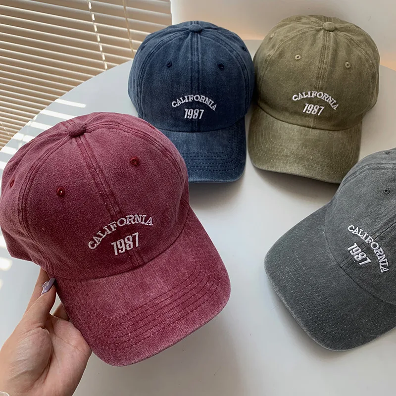 Custom Printed Letter Logo Soft-Top Wide Brim Flat Baseball Cap With Adjustable Tightness