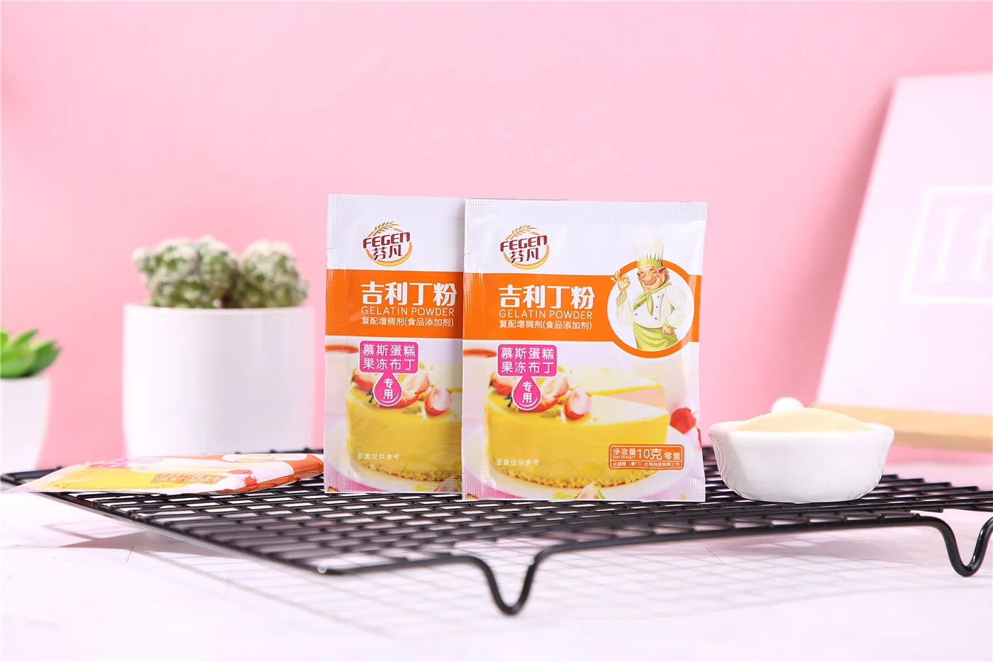 
10g/bag Unflavored Food and Beverage cheap price bulk wholesale halal fish Gelatin powder for cake/jelly/pudding 