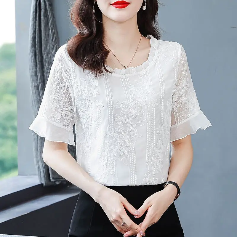2024 Women White Lace Elegant Blouse Shirt Long Sleeve Women Blusas Mujer De Moda Blouses Femme Women Tops