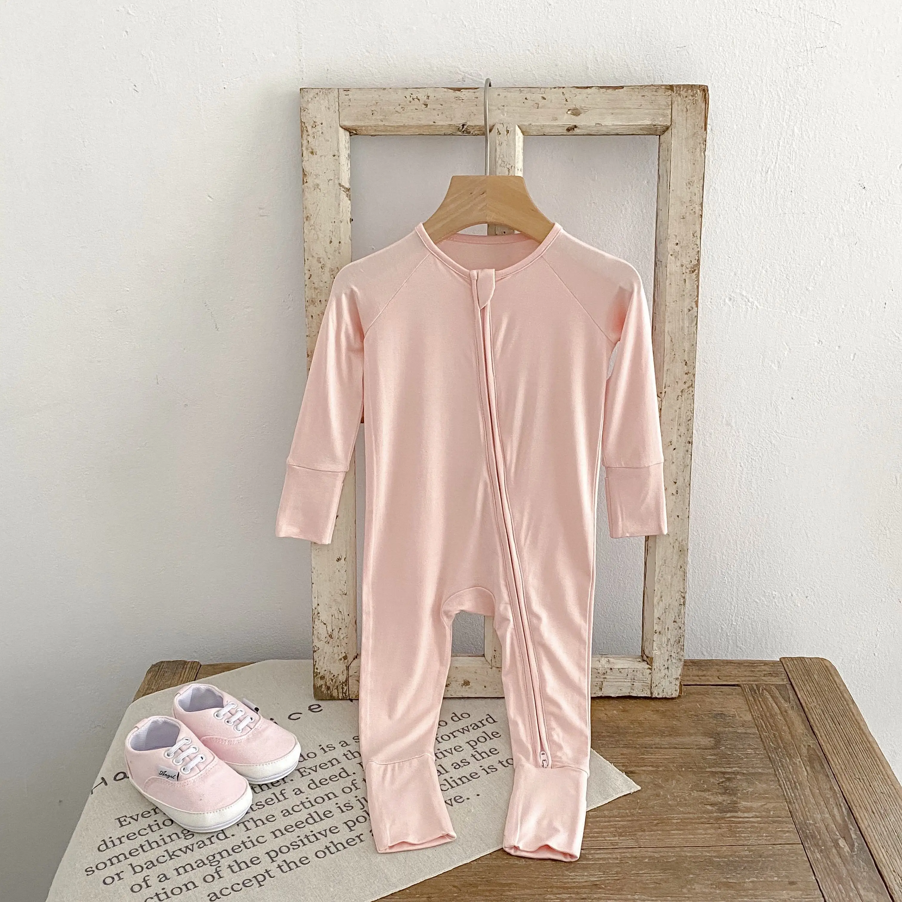 Customized logo from 1pcs Bamboo Newborn Baby clothes  Zipper Pajamas Suit Set Soft Baby Jumpsuit Sleepers Baby Rompers