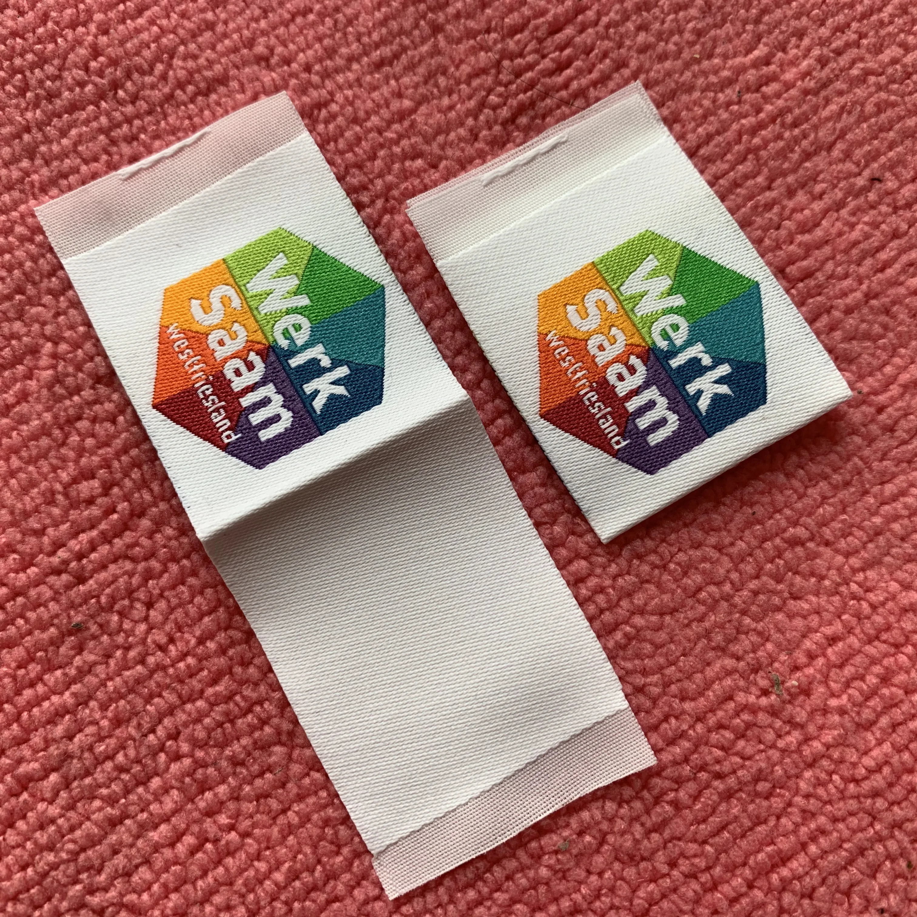 High density white taffeta woven label for golf apparel,washing care apparel label for neck