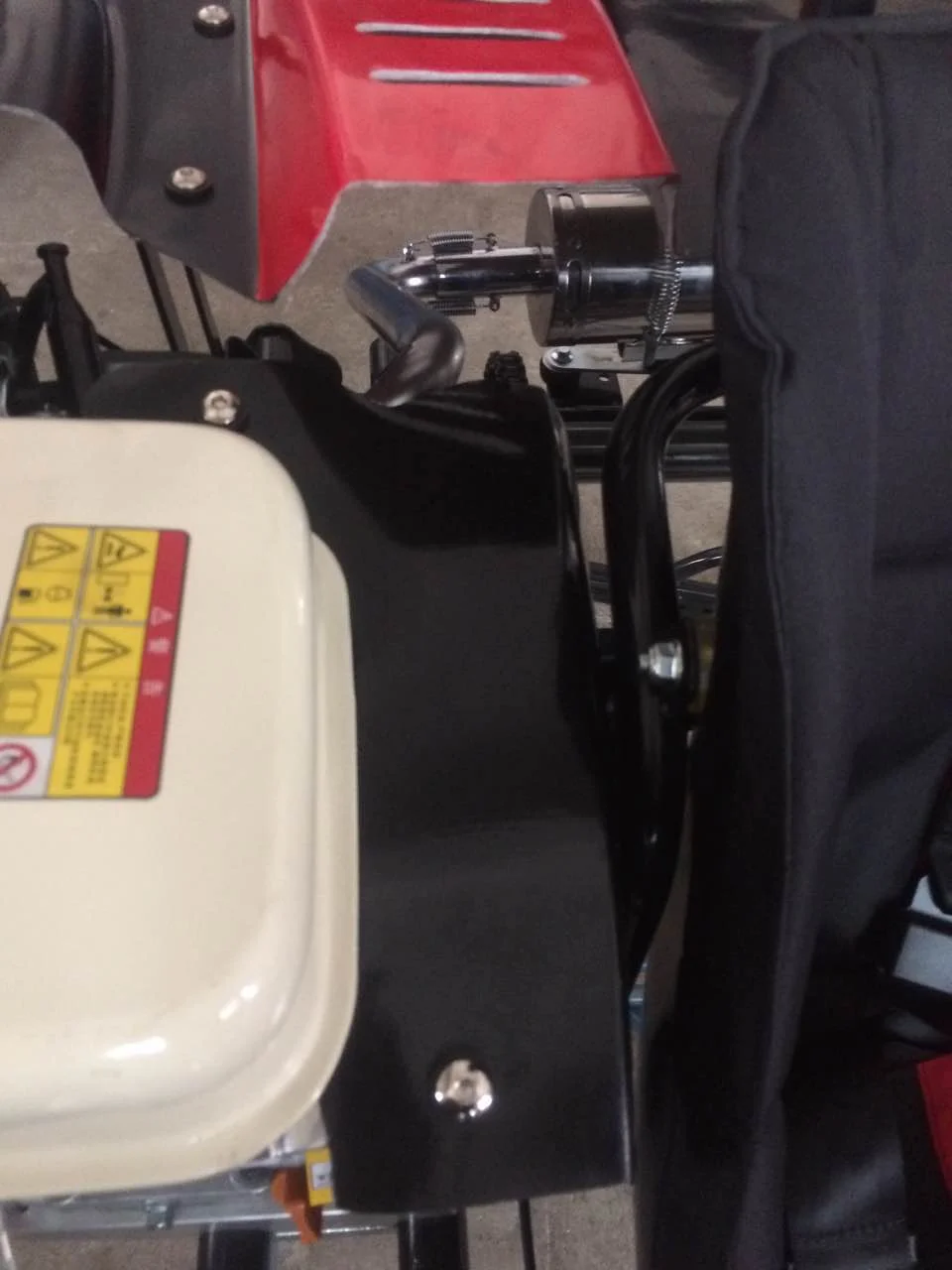 Original latest factory manufacturer attractive professional amusement park rides single person fuel go-kart for sale