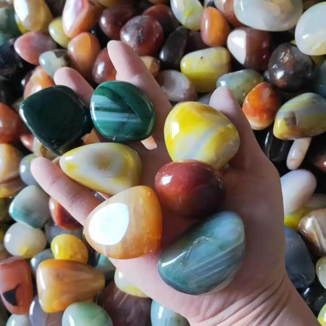 Wholesale Polished Natural Stone Pebbles Different Sizes and Colors for Outdoor Landscaping round Cobble Type