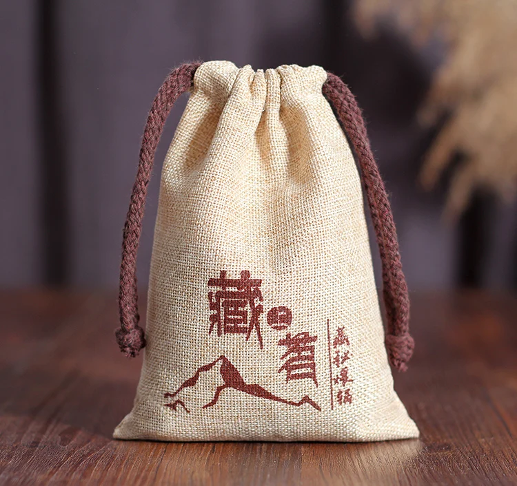 Hot sell custom drawstring burlap fabric packaging pouch jewelry jute bag for Gift Bags Jute Jewelry Drawstring Bags