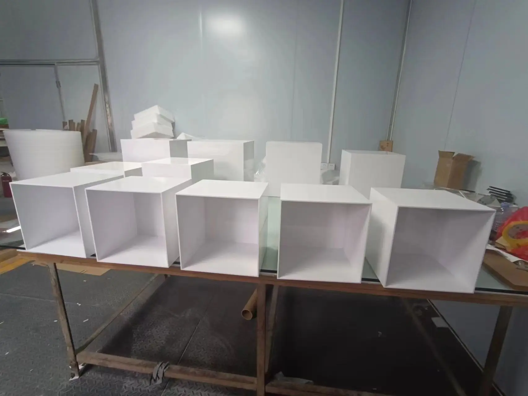 Factory Custom White Acrylic Display Cube Catering Buffet Risers for Food Display Stand Customizable Food Table Dinnerware