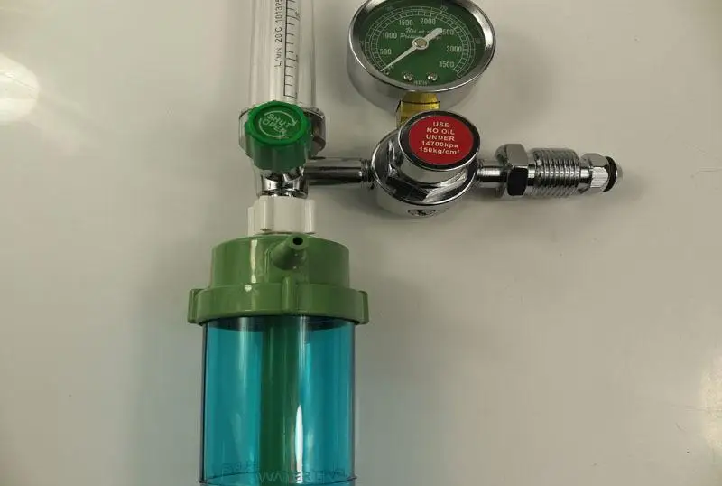 oxygen valve regulator