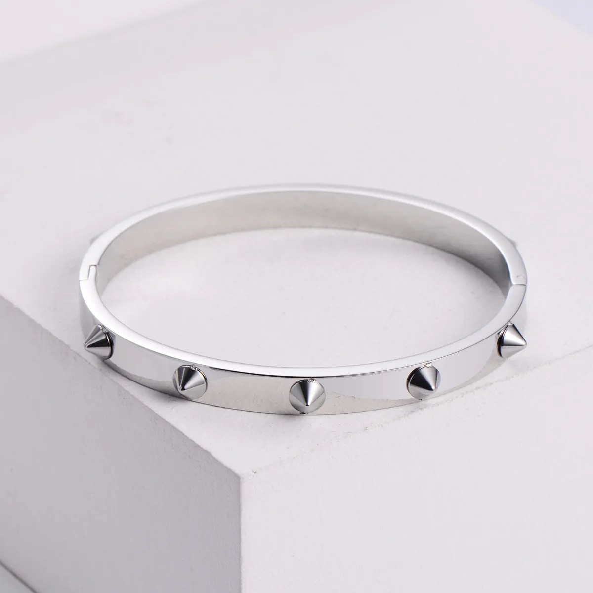 Hiphop jewelry stainless steel self defense spike bangle bracelet