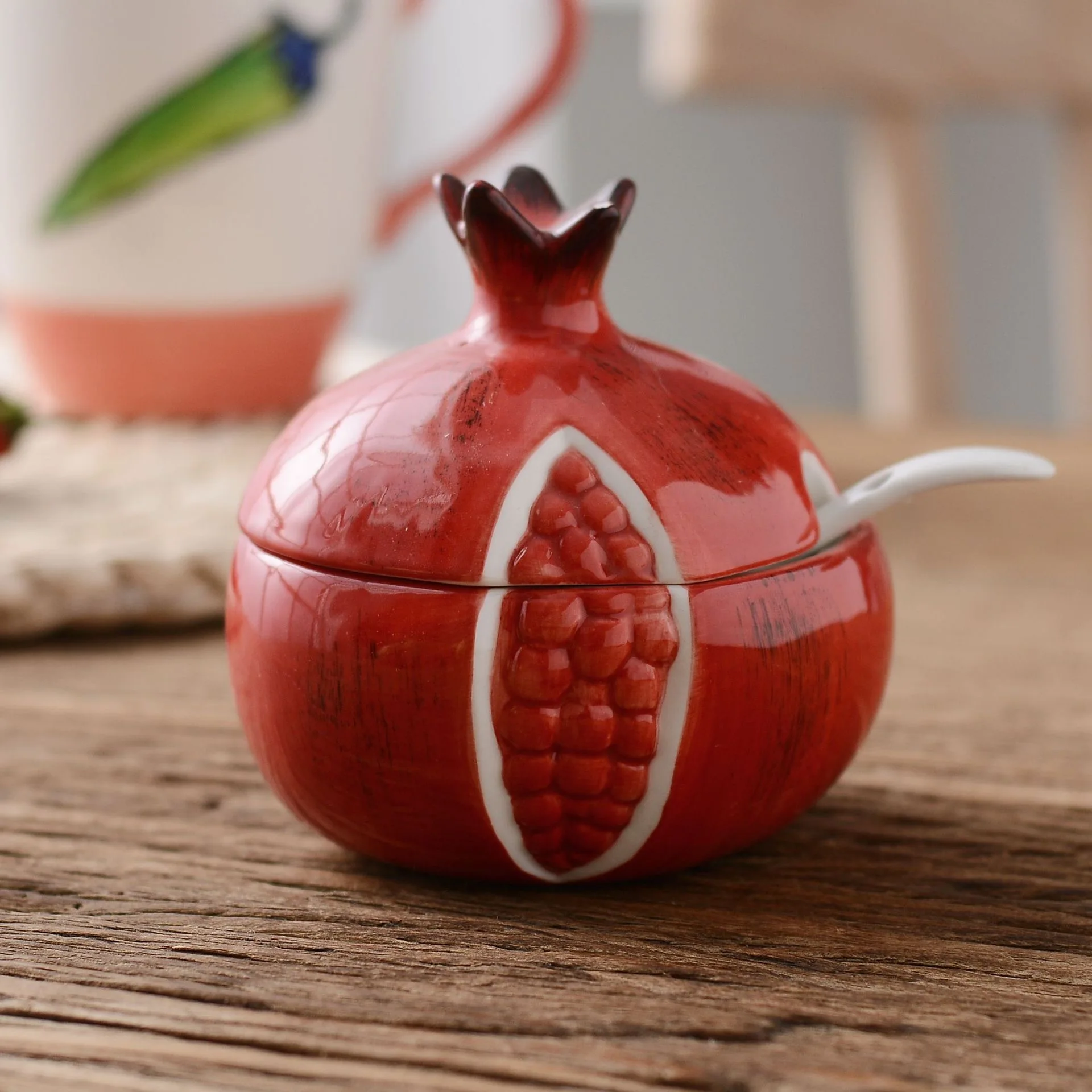 Exclusive wholesale ceramic salt and pepper cellar fruit shaped handcraft sugar jar seasoning container with spoon custom logo