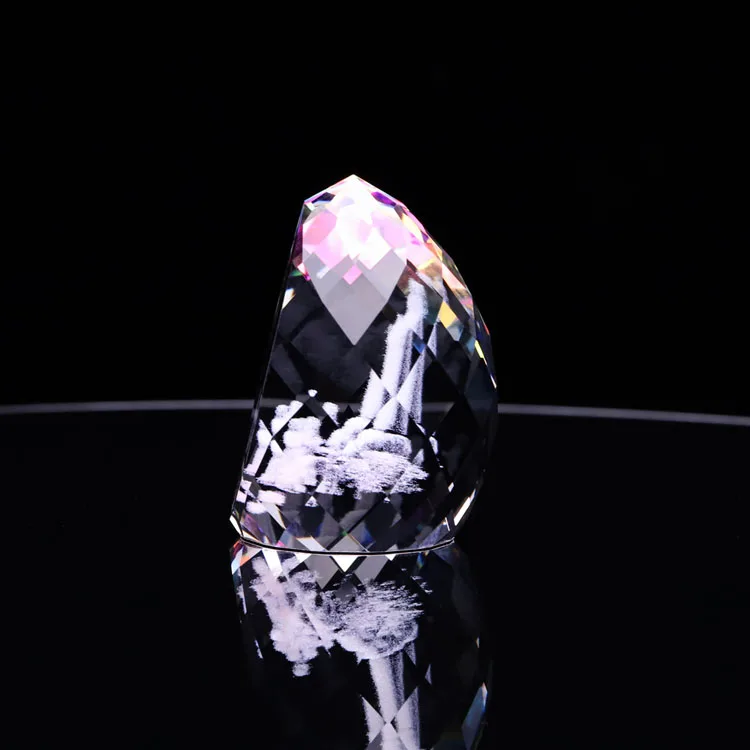 Wholesale Personalized Decorative Religious Tourism Gifts Glass Crystal Wedding Souvenir Gifts