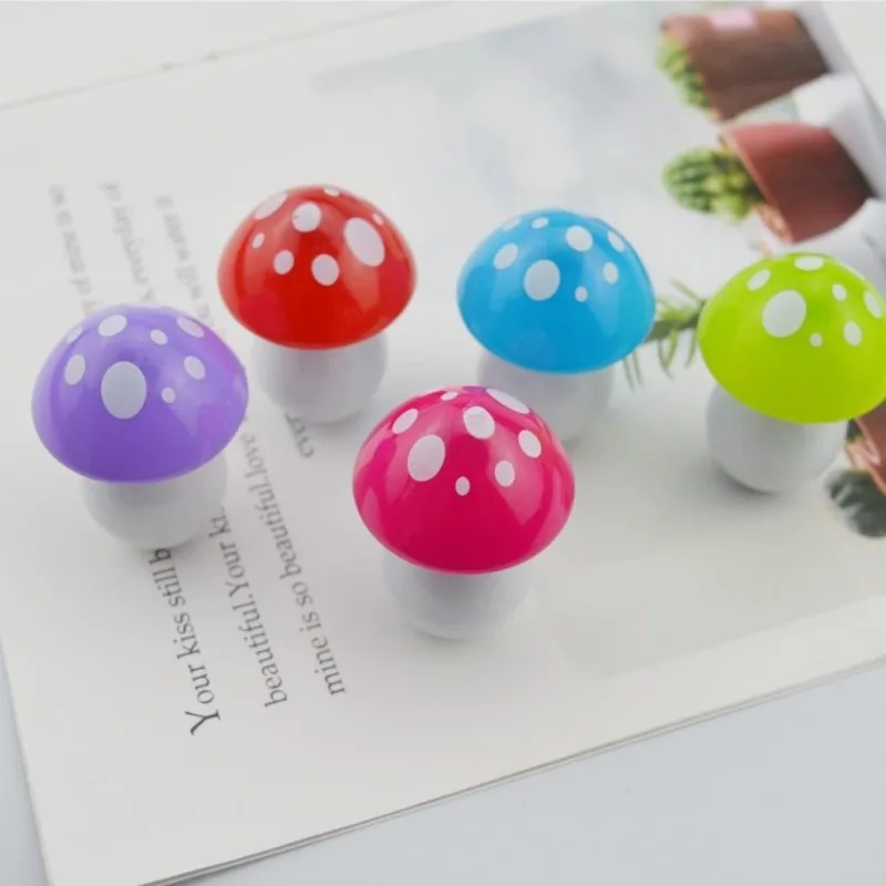 30pcs Mushroom Ballpoint Pen Cute Cartoon Retractable Ball Pen for Kids (Random Color)