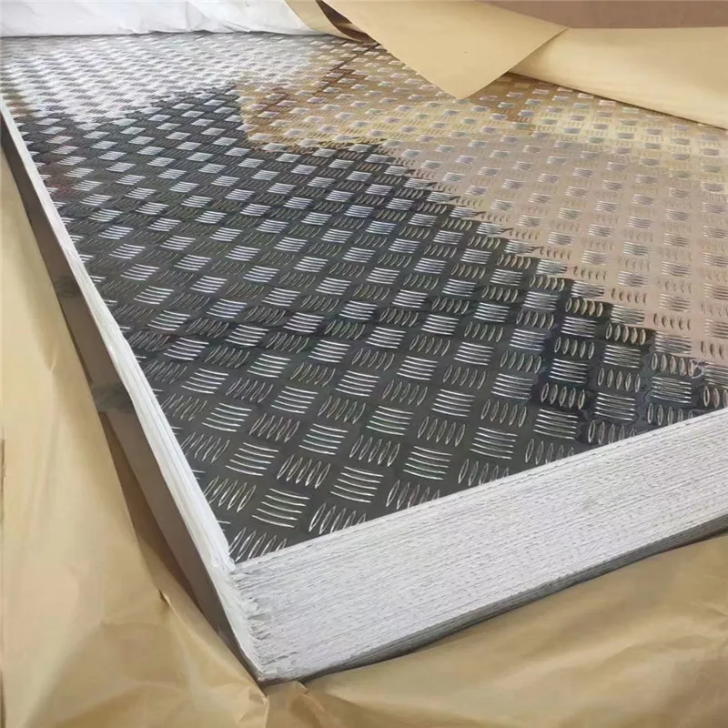 Ruilin Slip Resistant Shequred Embossed Checkered Tread Flooring 5457 5652 5657 Aluminum Sheet with 3 5 Bar Texture