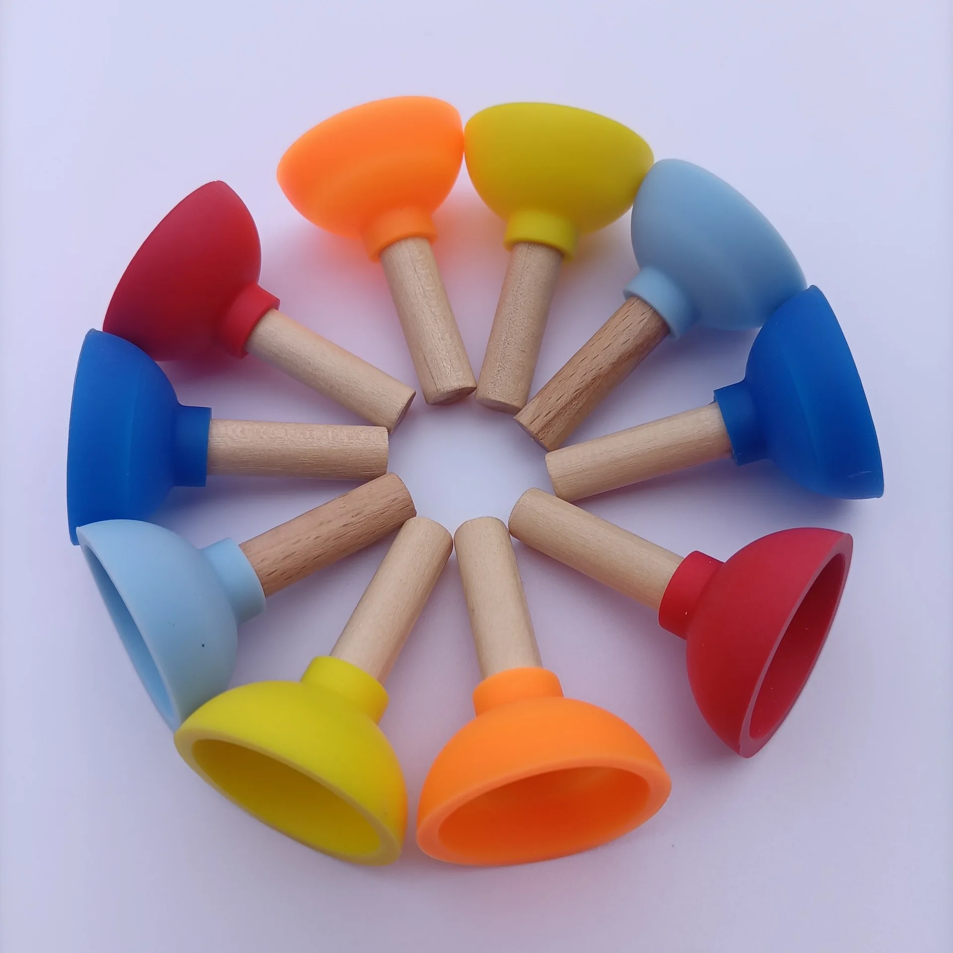 Cheap Price Mobile Phone Stand Creative Wooden Stick Toilet Plunger Silicone Suction Cup Desk Phone Stand Toy