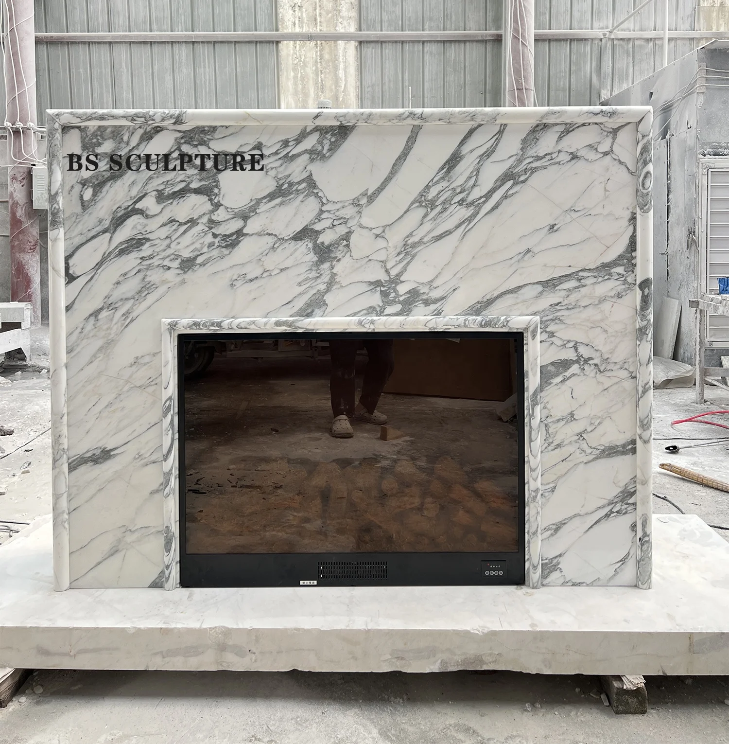 Luxury Italian Calacatta White Marble Freiplace Mantel Modern Sculpture