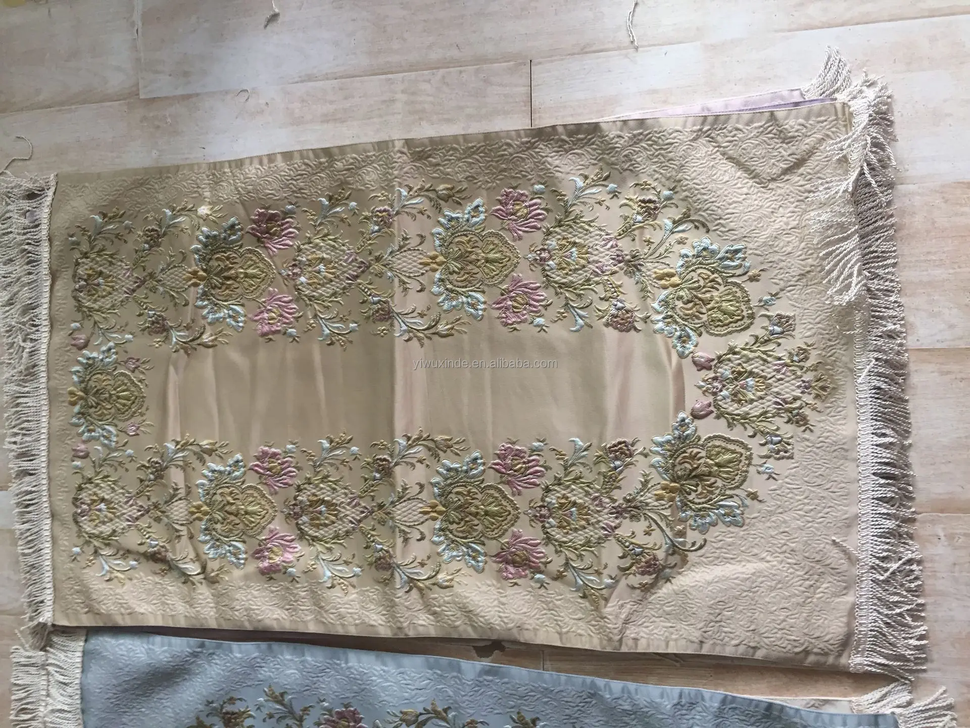 2022 New embossed Jacquard Worship rug Muslim Worship Mat portable washable blanket