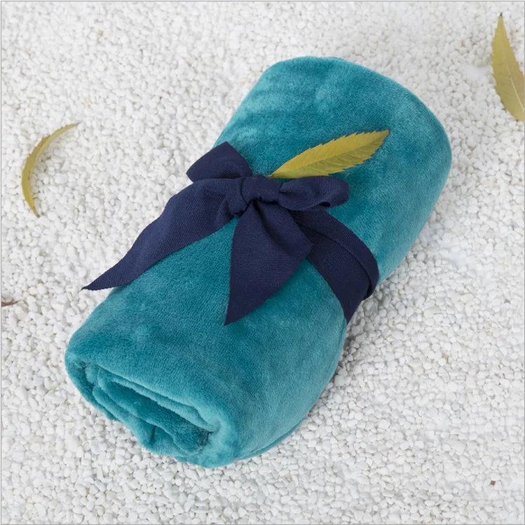 
Lively winter factory outlet warm soft cozy pet dog small custom flannel throw blanket 