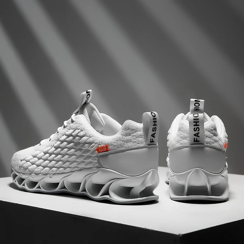 
Jinjiang supplier Custom logo Tennis shoe safety light up leather trainers casual sport shoes men sneakers 